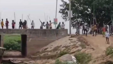 নাটোরে দুই পক্ষের দফায় দফায় সংঘর্ষ, নারীসহ আহত ৩০